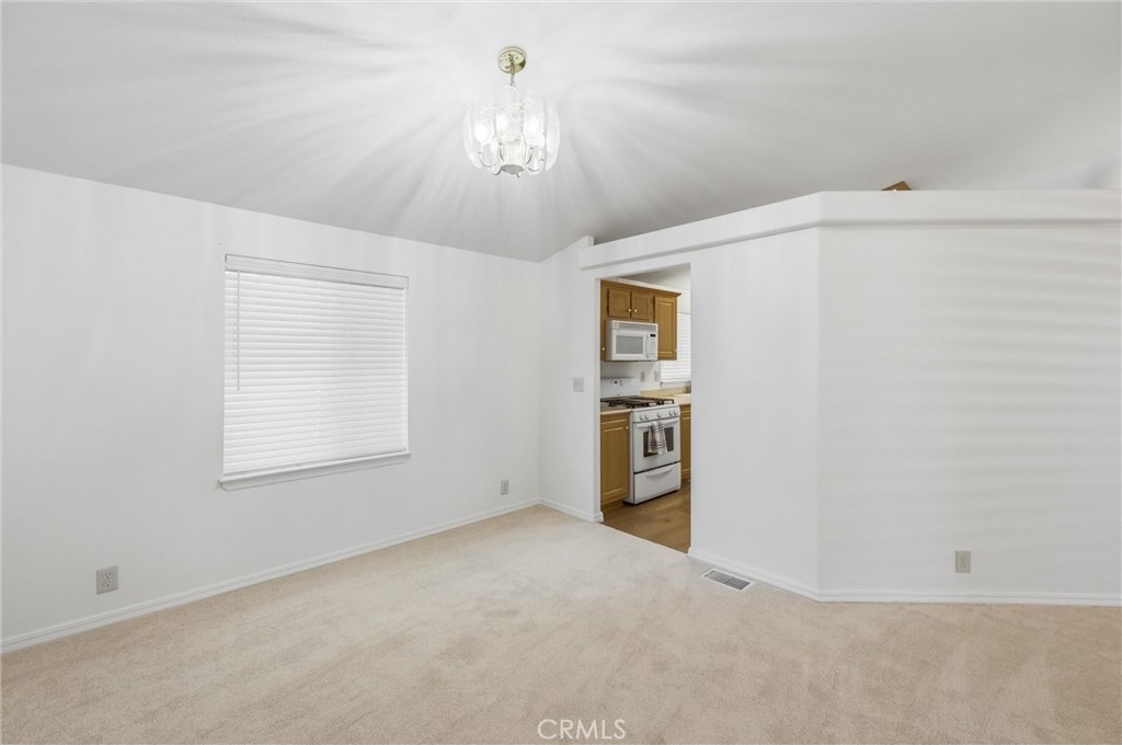 24414 University Ave 49 Property Photo 10