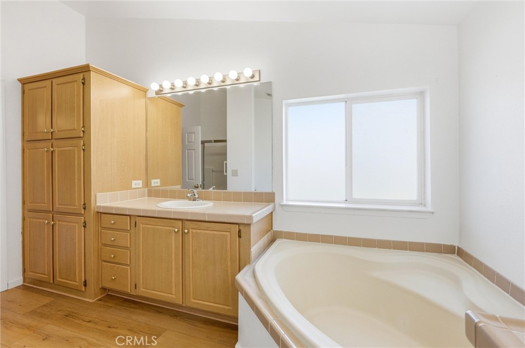 24414 University Ave 49 Property Photo 24