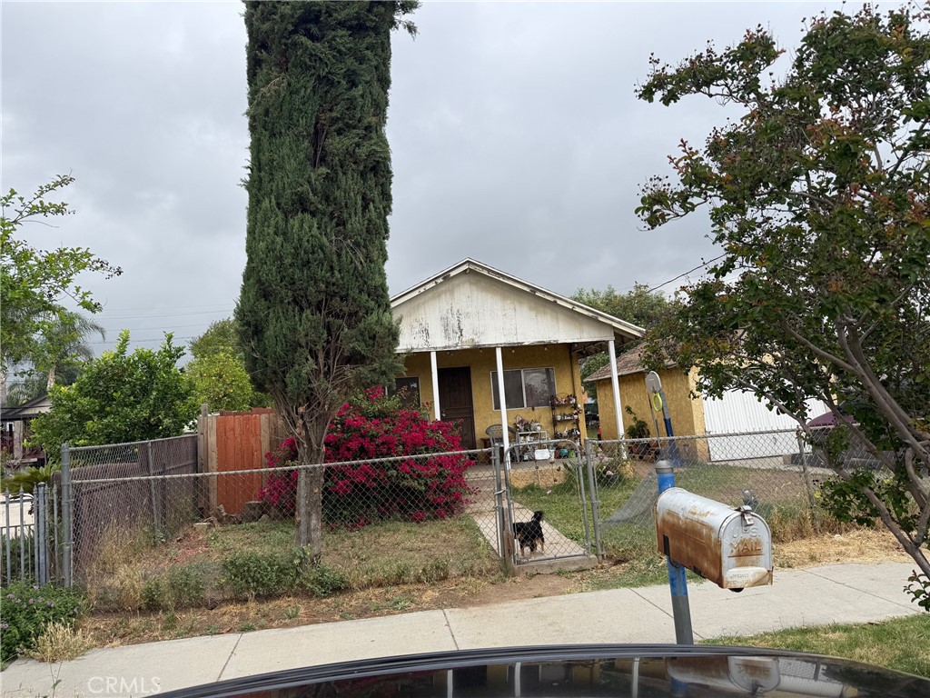 529 W N Property Photo 1