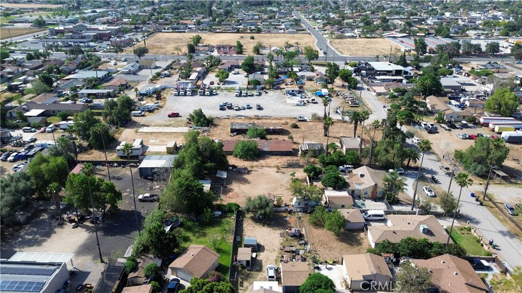 4118 Vernon Property Photo 7