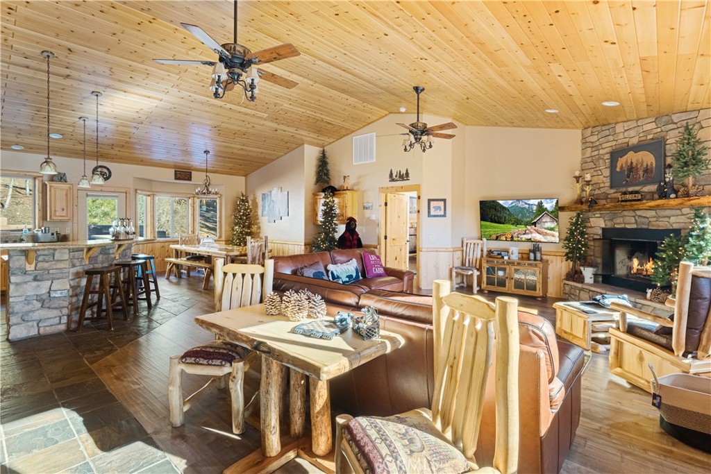 43628 Yosemite Drive Property Photo 8