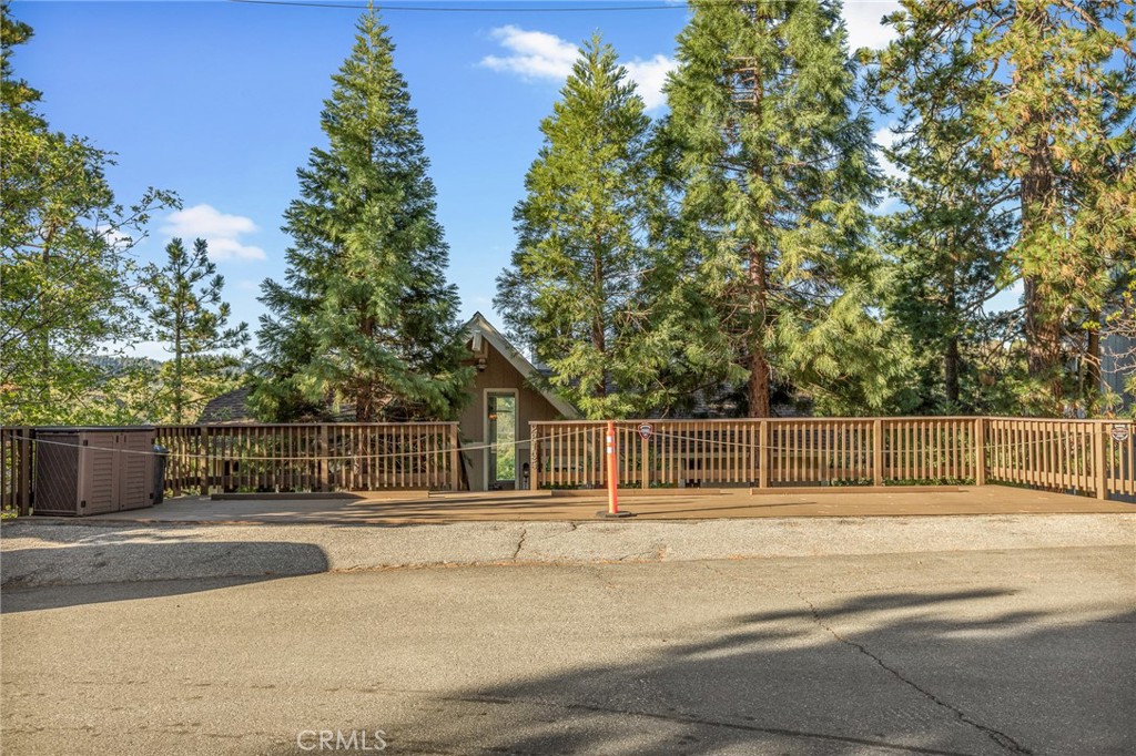 28195 Arbon Property Photo 2