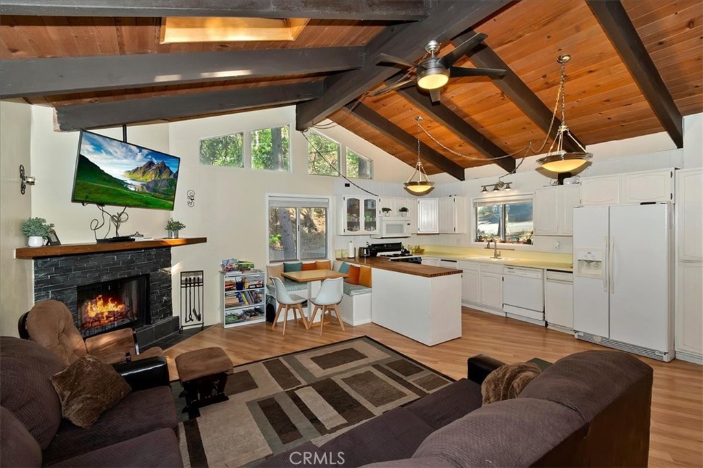 770 Berne Property Photo 6