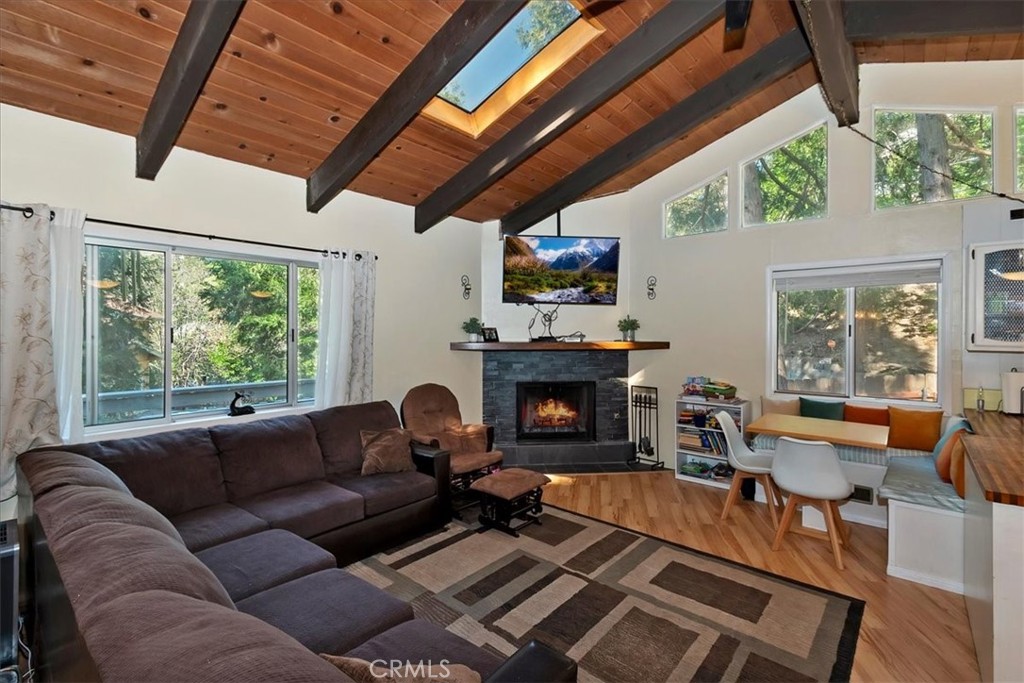 770 Berne Property Photo 8