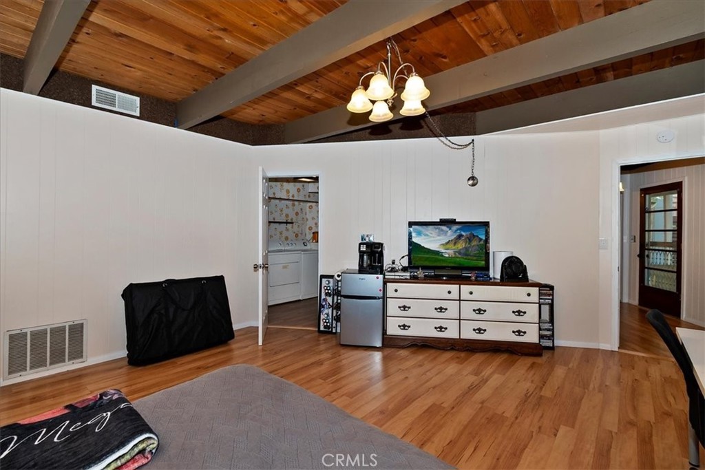 770 Berne Property Photo 24