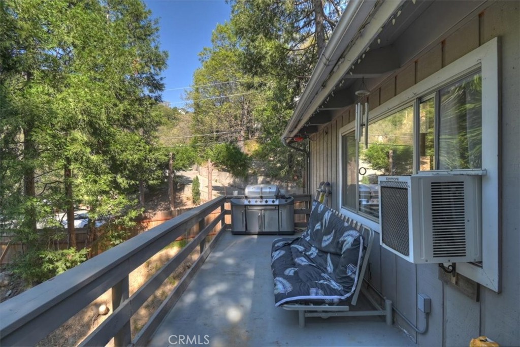770 Berne Property Photo 32