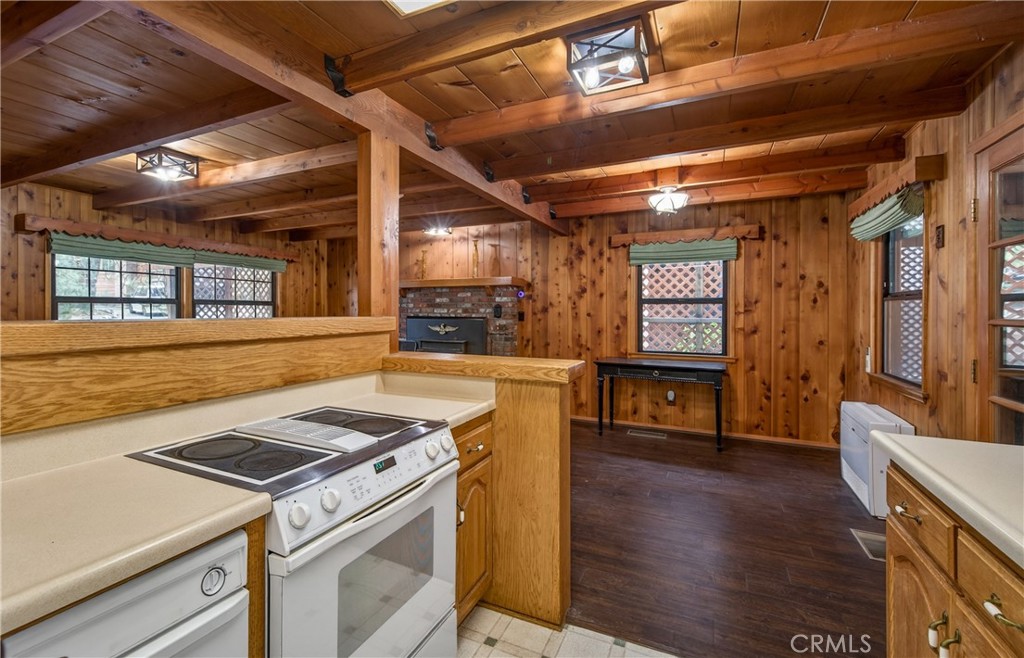 5744 Heath Creek Property Photo 17