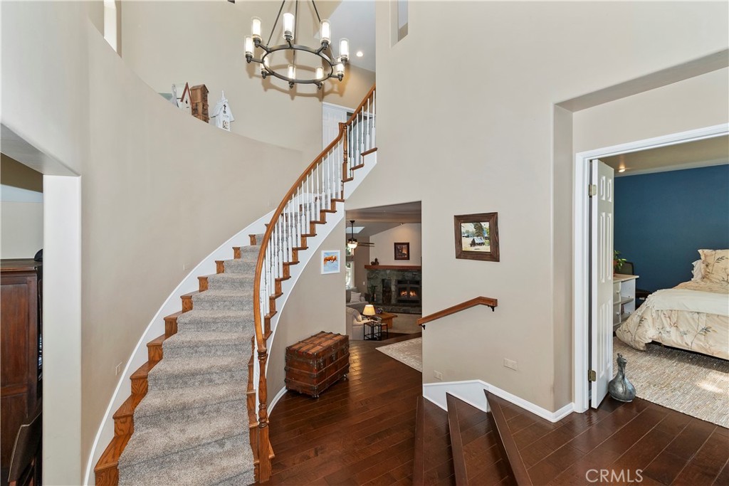 355 Cedar Ridge Drive Property Photo 4