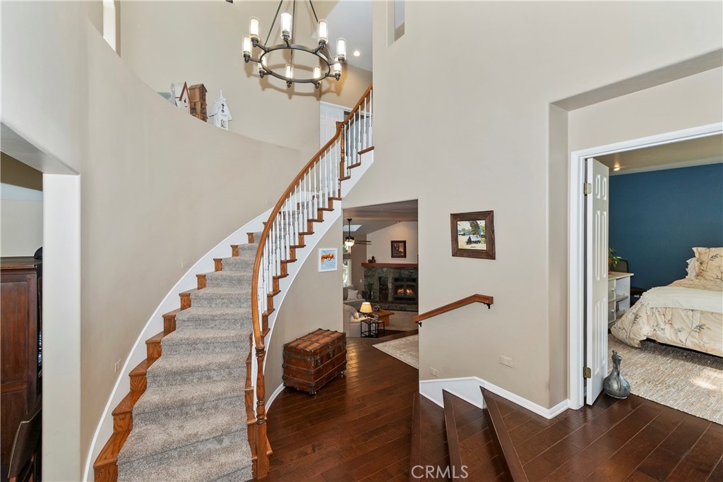 355 Cedar Ridge Drive Property Photo 4
