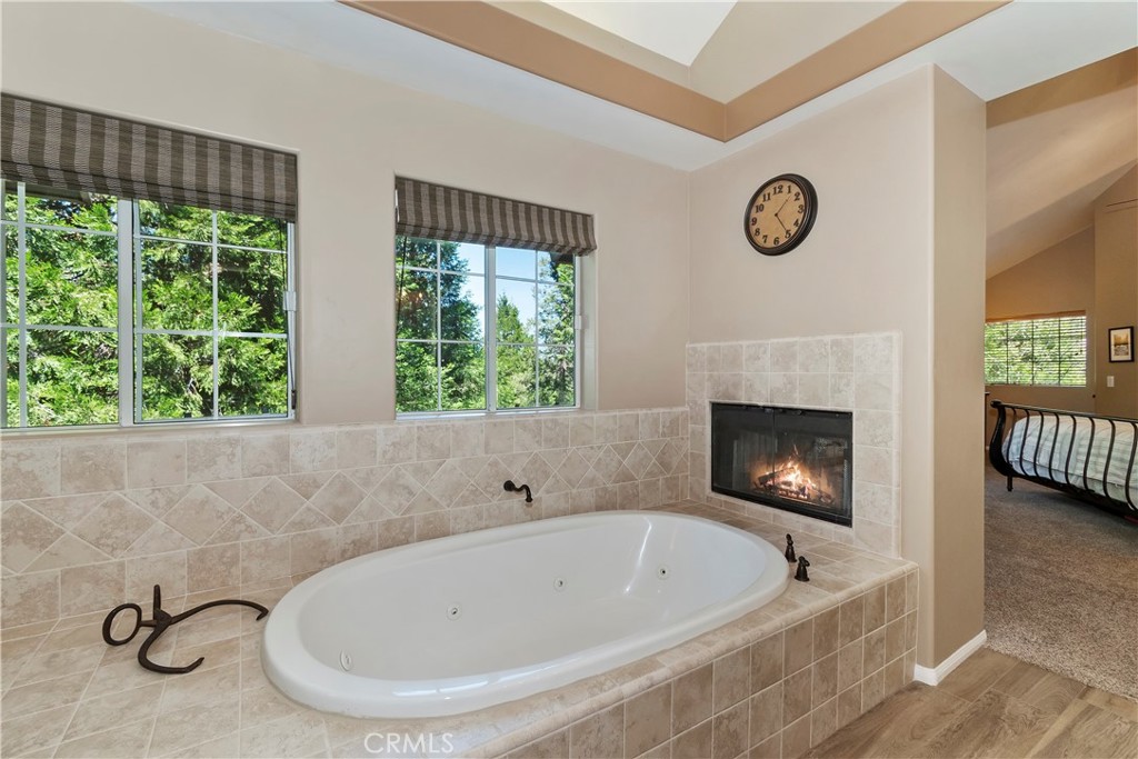 355 Cedar Ridge Drive Property Photo 18