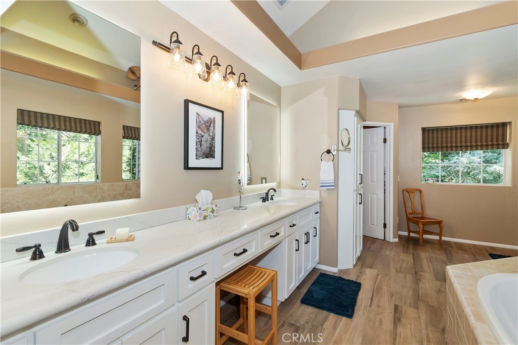 355 Cedar Ridge Drive Property Photo 20