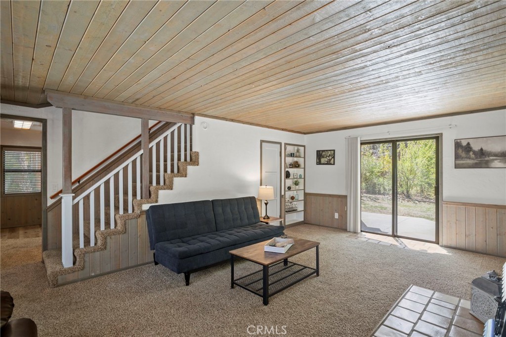 39169 Robin Property Photo 12