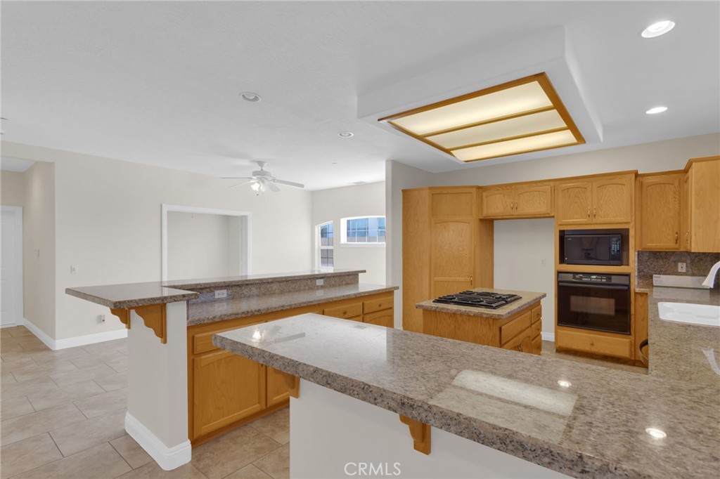 18064 Mariner Property Photo 13