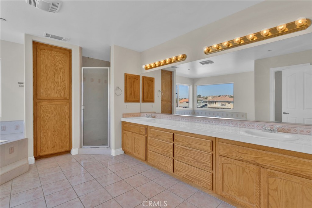18064 Mariner Property Photo 34