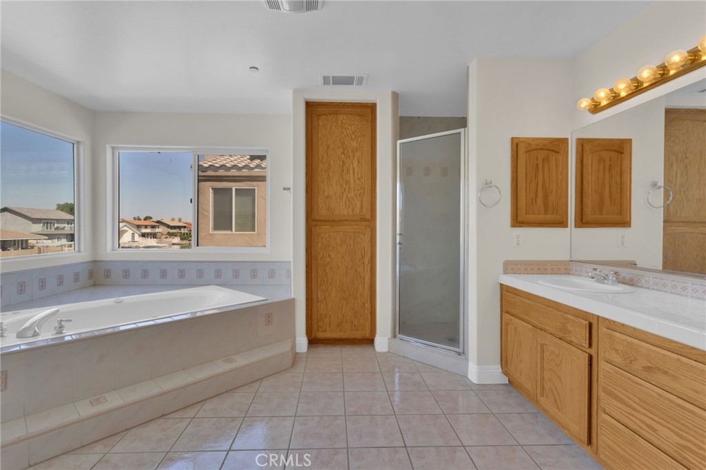 18064 Mariner Property Photo 35