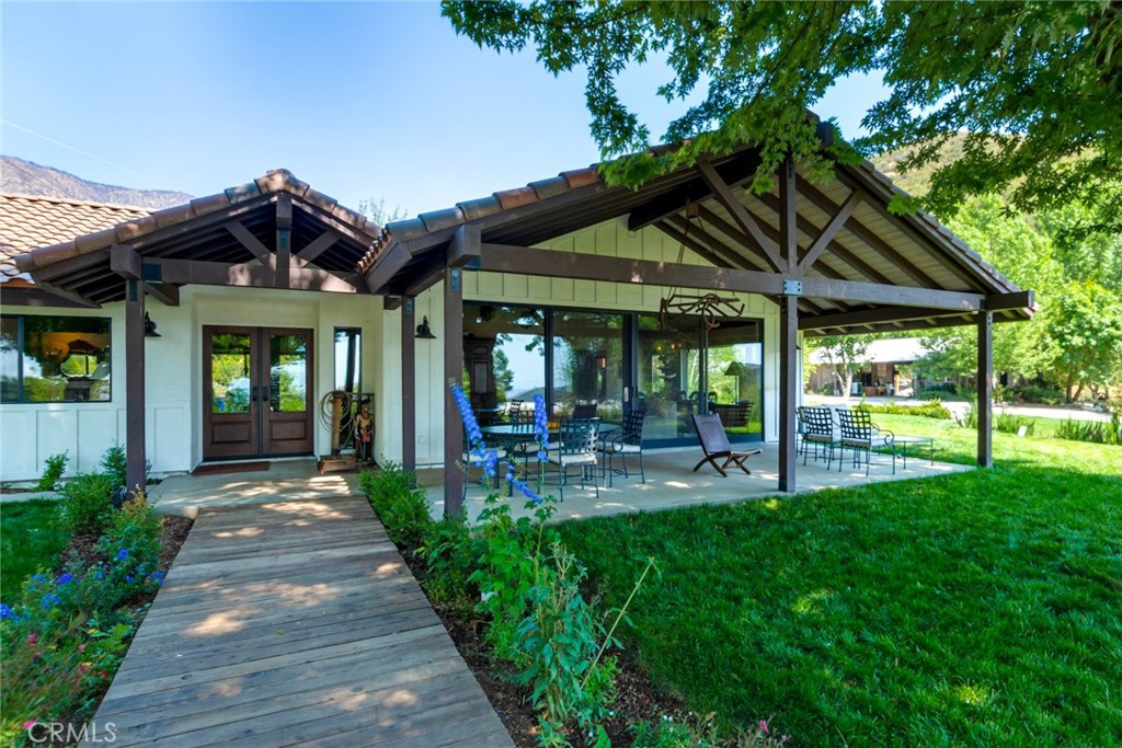 37547 Oak Glen Road Property Photo 7