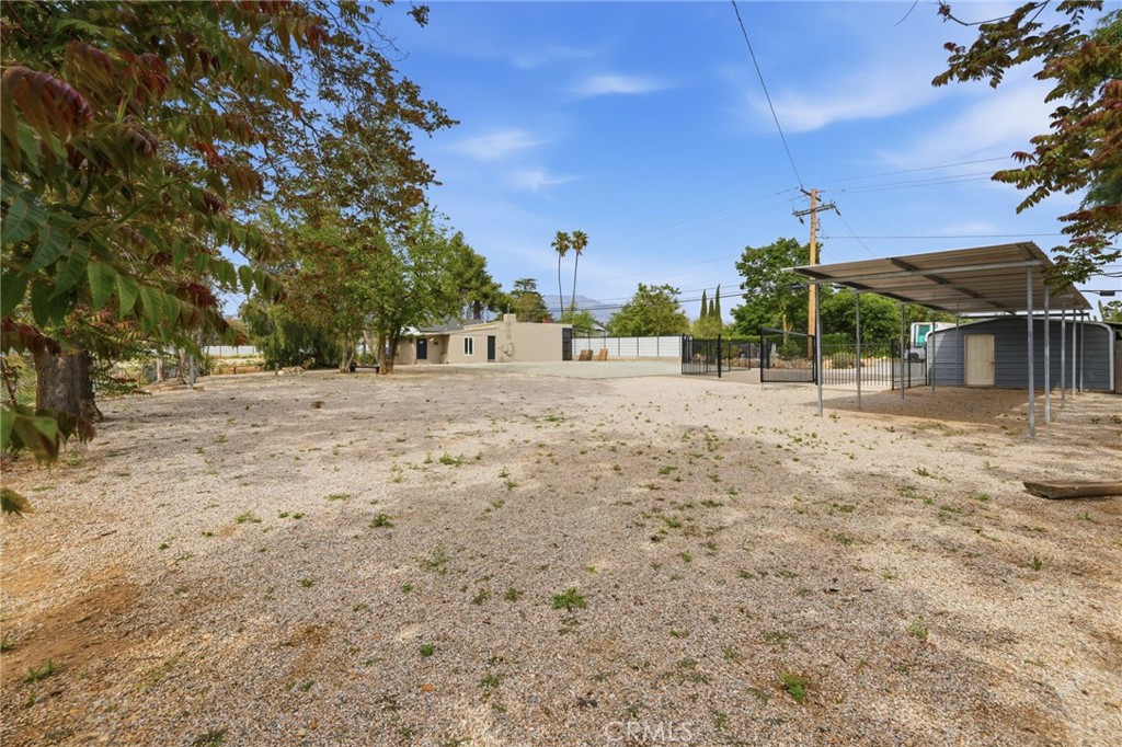 10043 Beaumont Avenue Property Photo 20