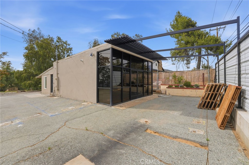 10043 Beaumont Avenue Property Photo 45