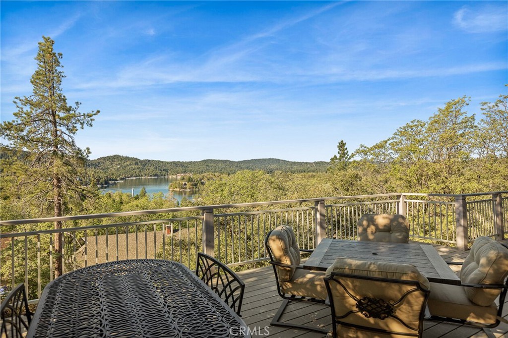 1184 Acadia Property Photo 16