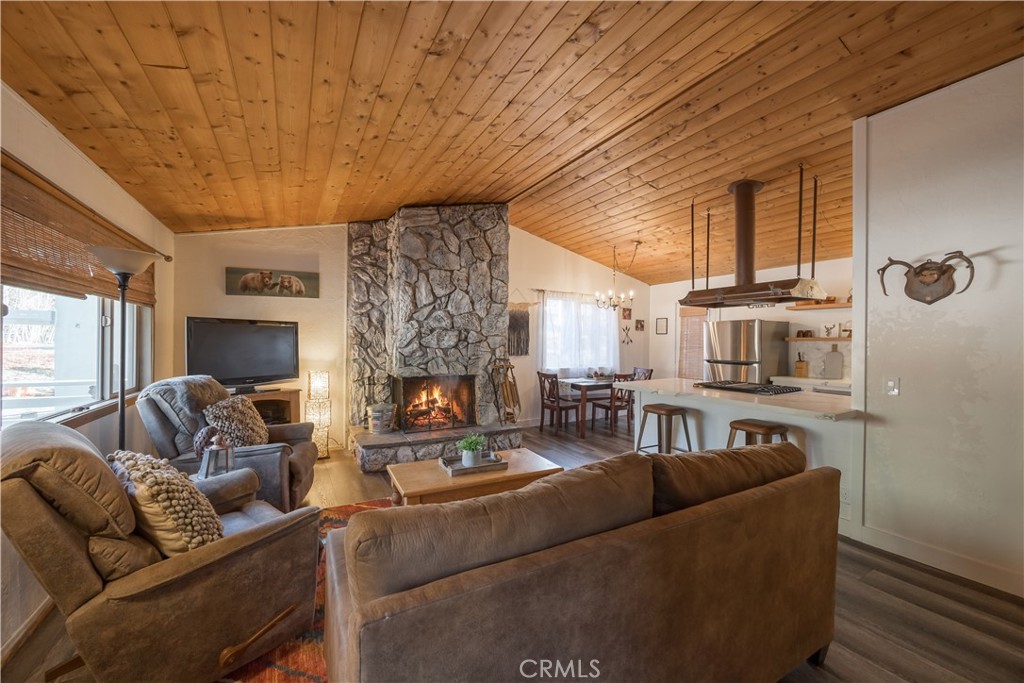 448 Quail Property Photo 13