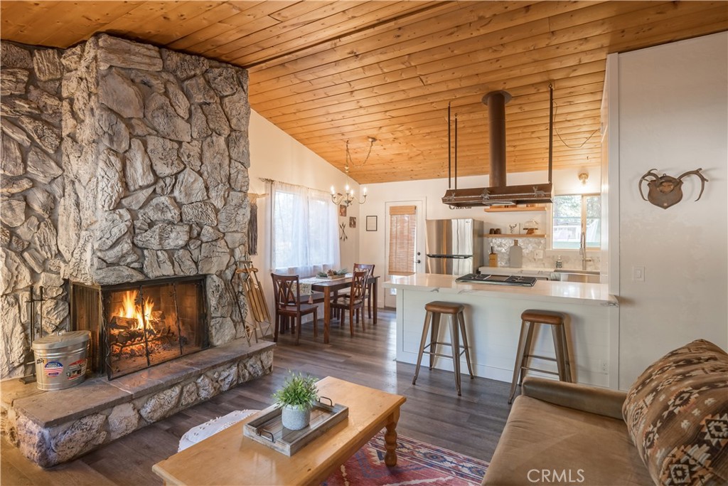 448 Quail Property Photo 16