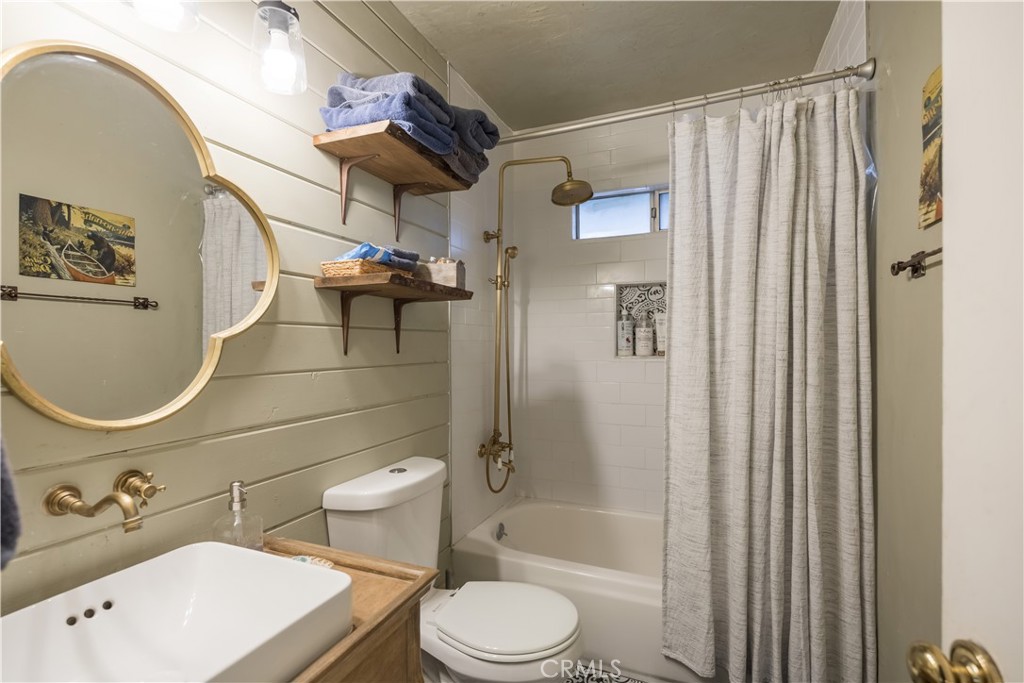 448 Quail Property Photo 22