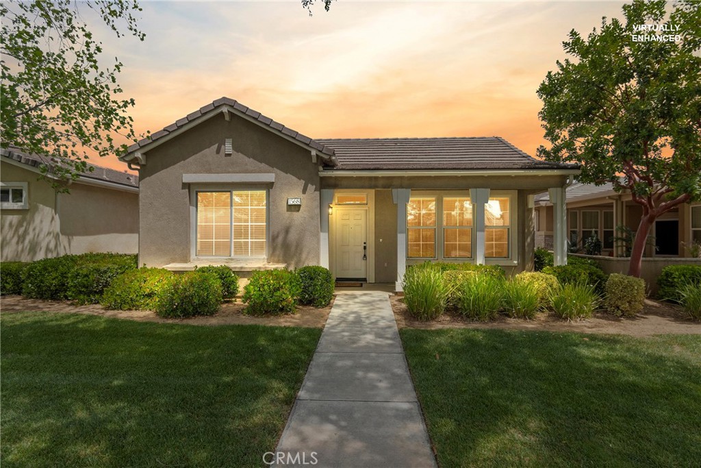 1568 Four Seasons Property Photo 1