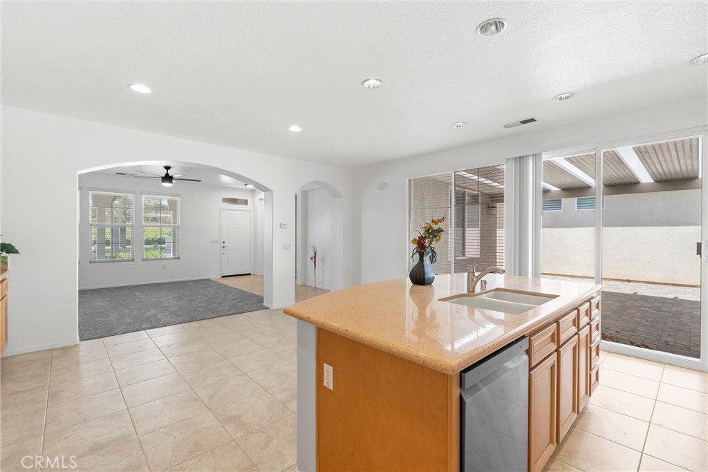 1568 Four Seasons Property Photo 13