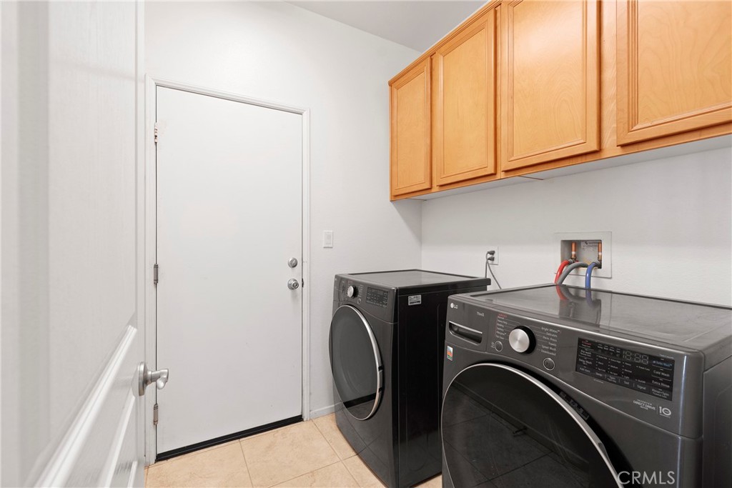1568 Four Seasons Property Photo 29