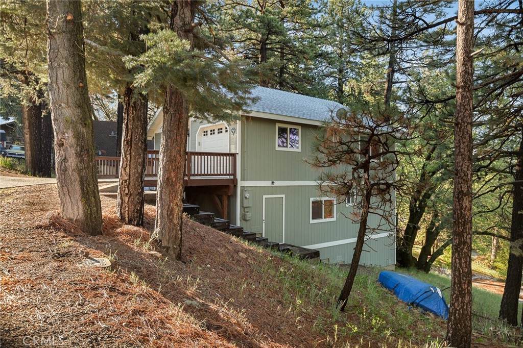 30701 Knoll View Property Photo 3