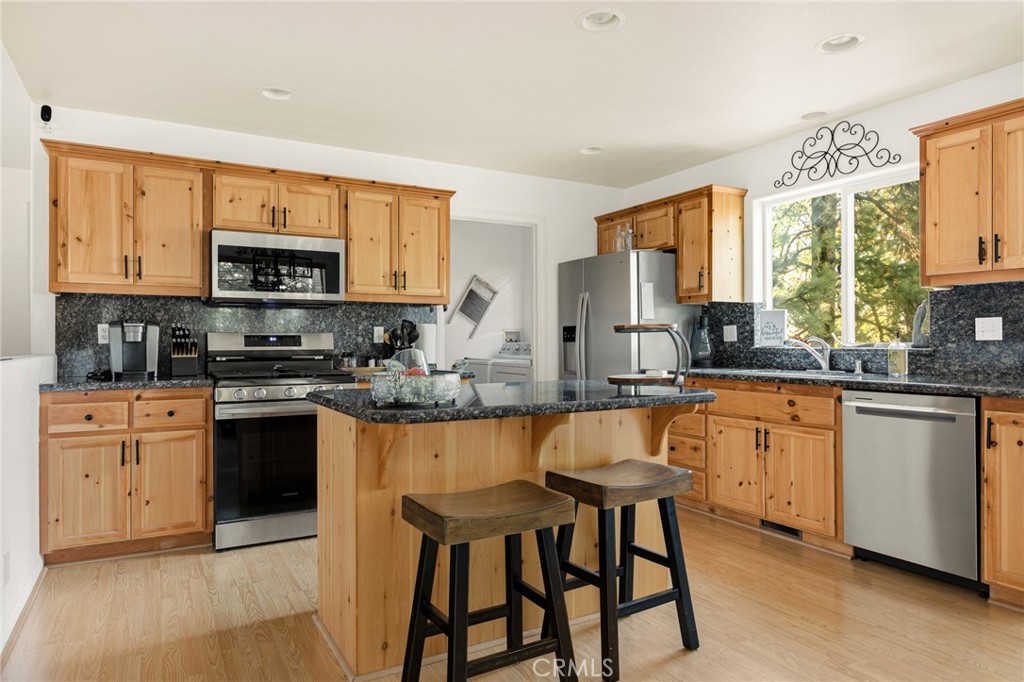 30701 Knoll View Property Photo 11