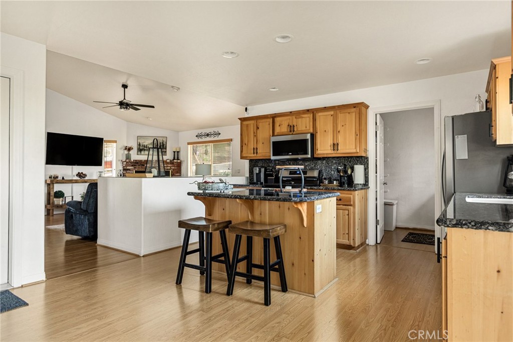 30701 Knoll View Property Photo 12