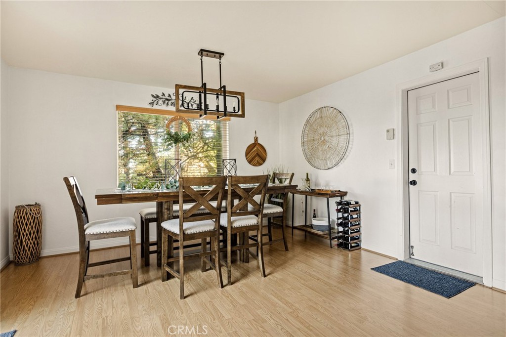 30701 Knoll View Property Photo 13