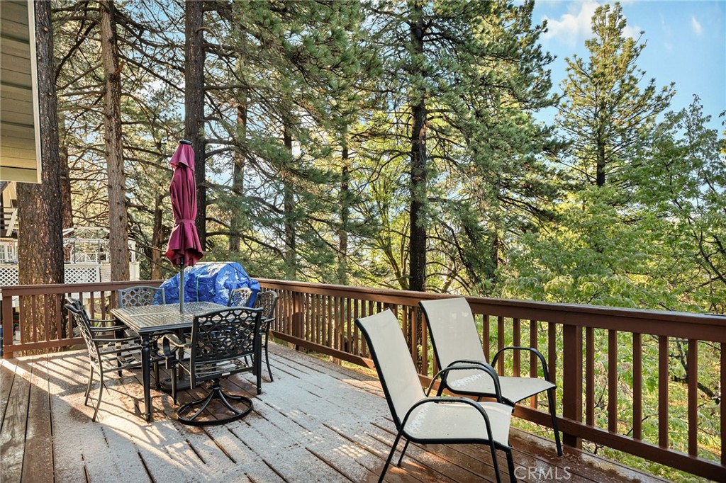 30701 Knoll View Property Photo 19