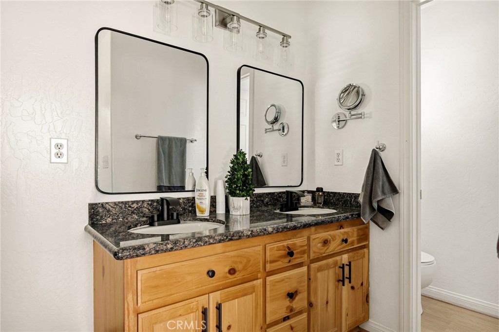 30701 Knoll View Property Photo 24