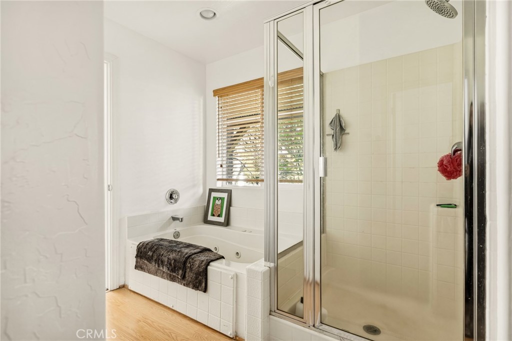 30701 Knoll View Property Photo 26