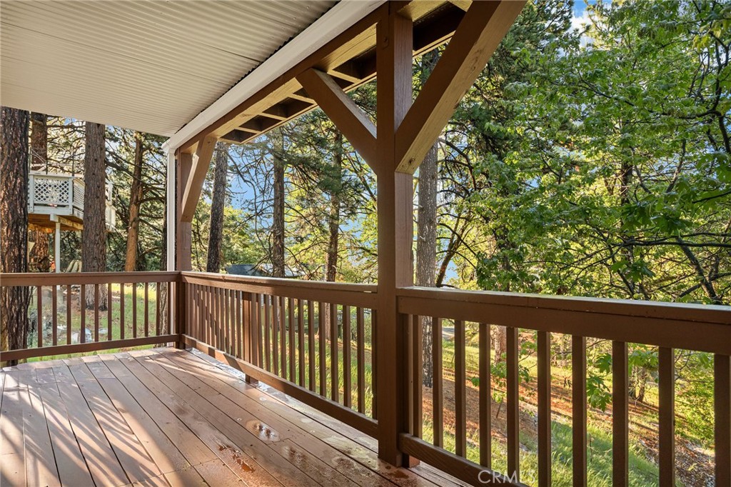 30701 Knoll View Property Photo 27