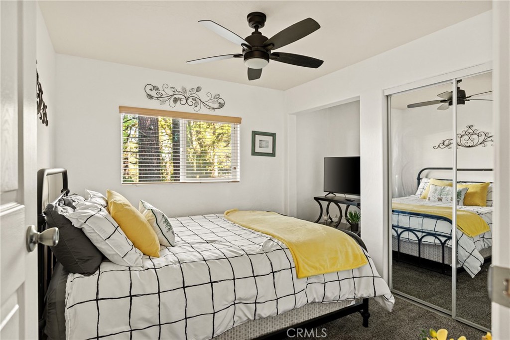 30701 Knoll View Property Photo 34