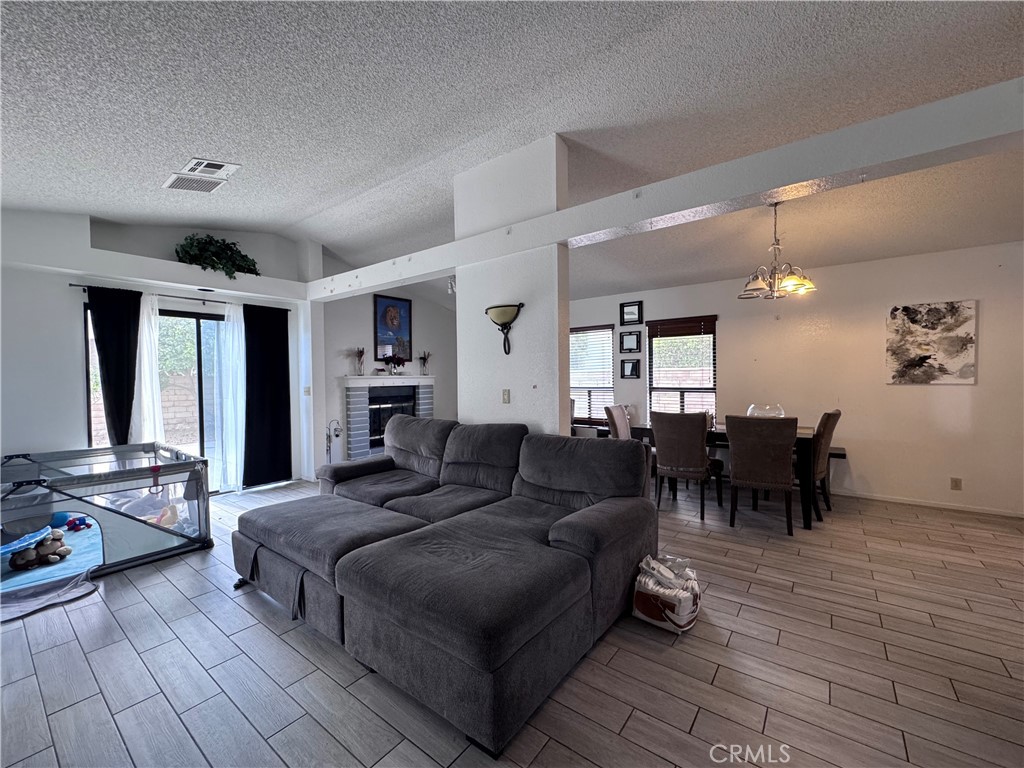 9761 Brookline Property Photo 2