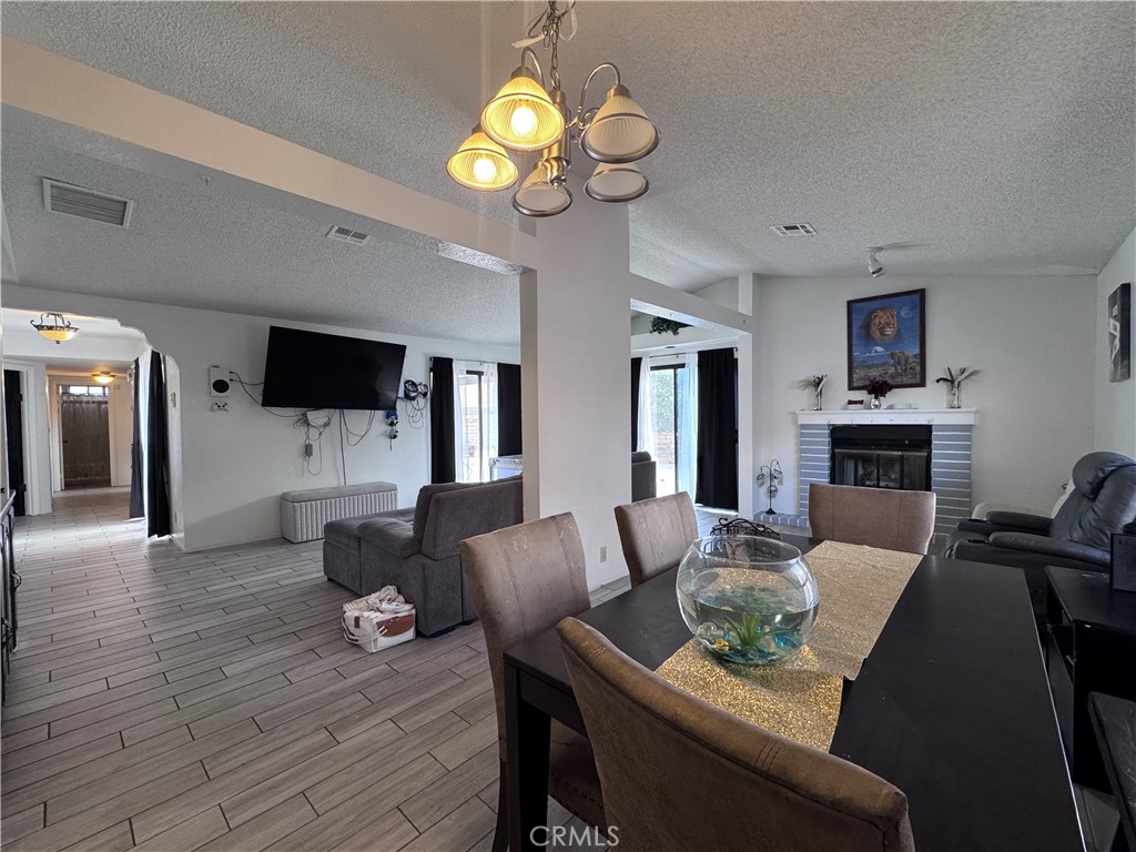 9761 Brookline Property Photo 4