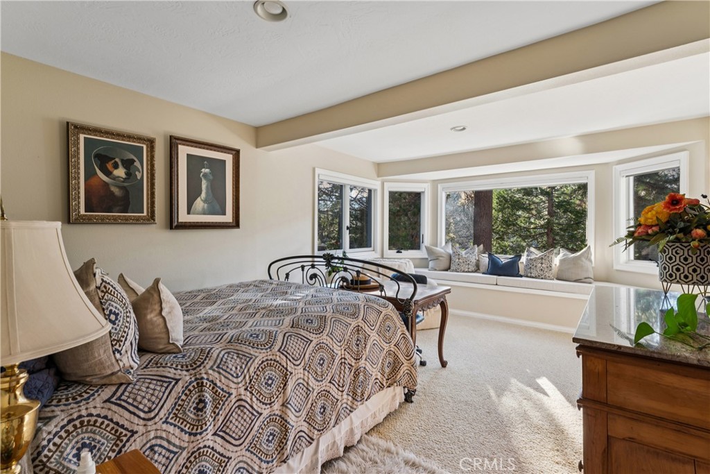 469 Golf Course Road Property Photo 12