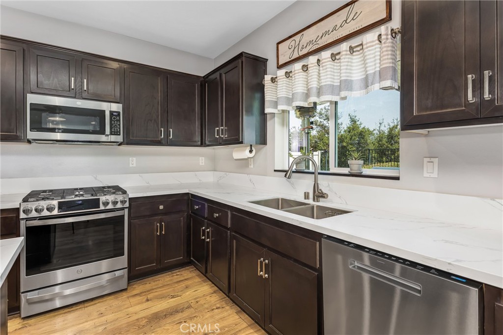 11372 Aaron Property Photo 6