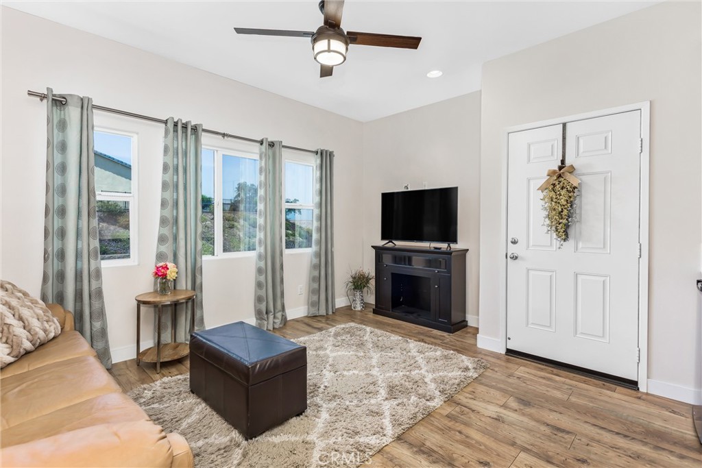 11372 Aaron Property Photo 10