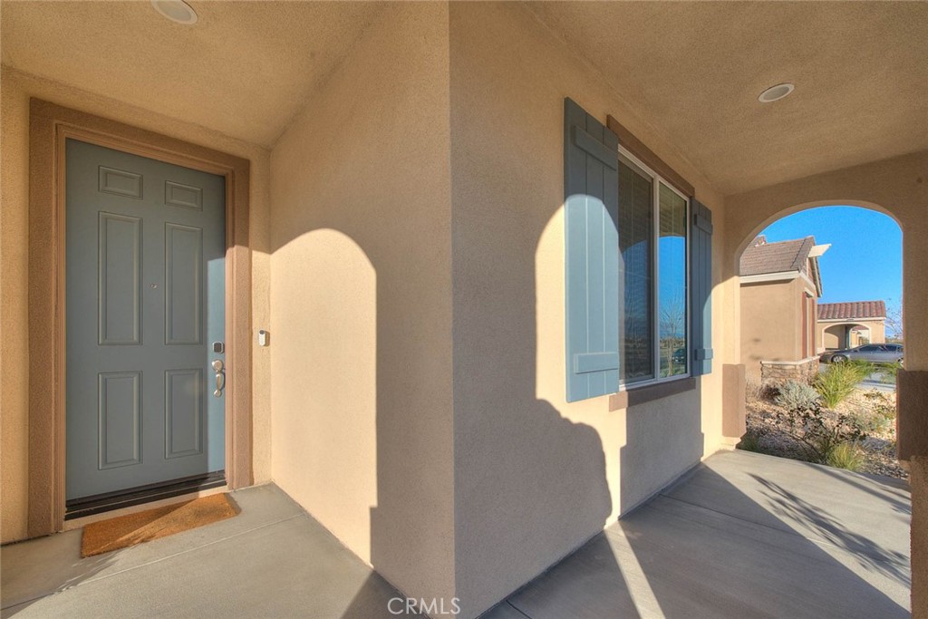 11912 Olivine Property Photo 4