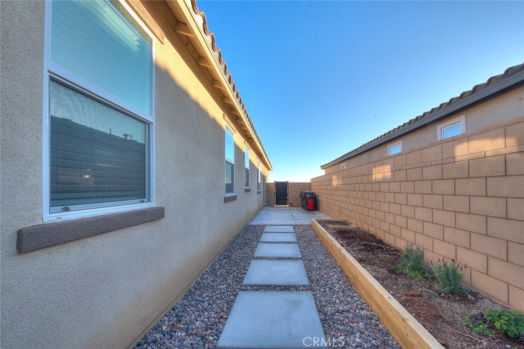 11912 Olivine Property Photo 37