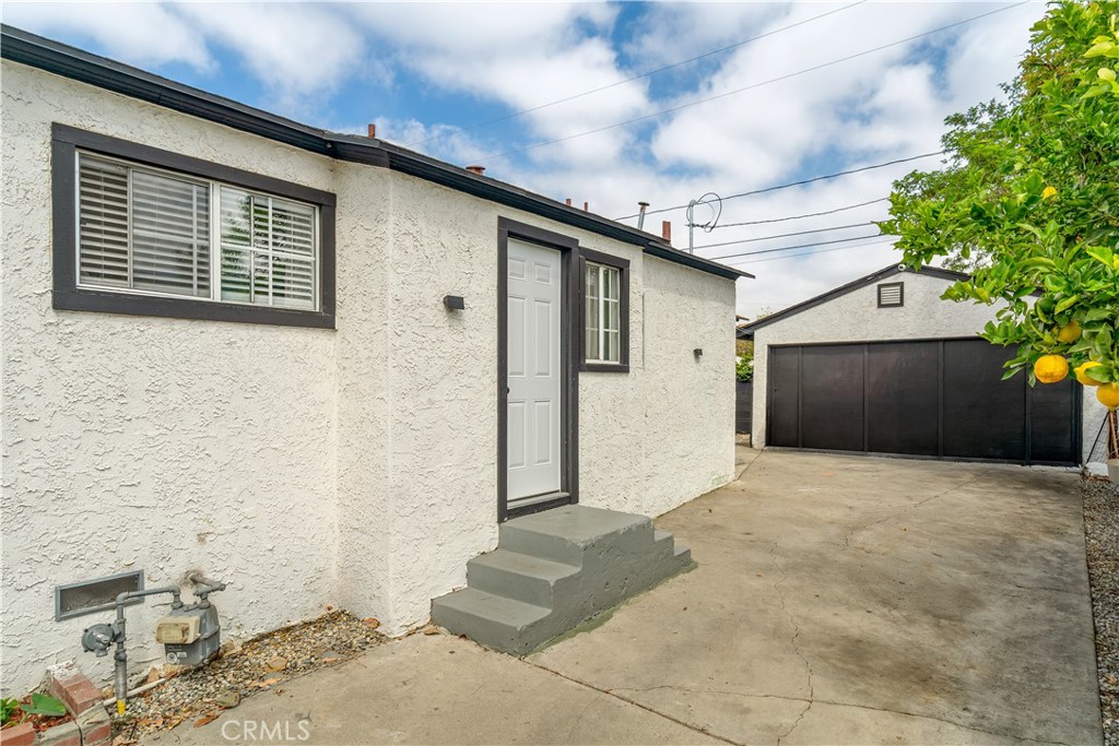 2055 E Nord Property Photo 6