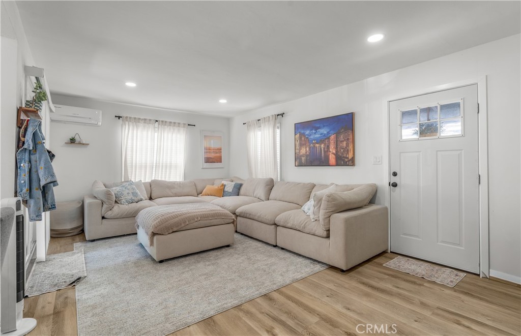 2055 E Nord Property Photo 8