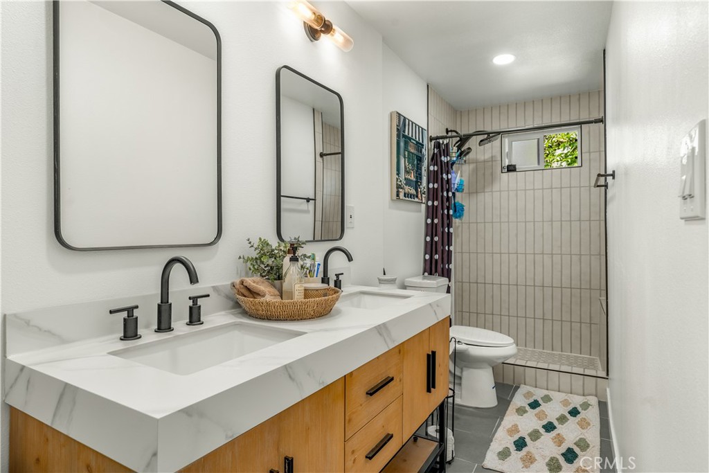 2055 E Nord Property Photo 17