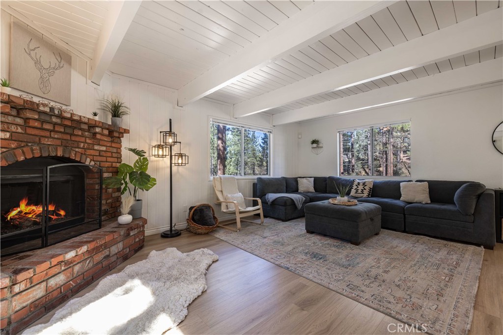 745 Barret Property Photo 3