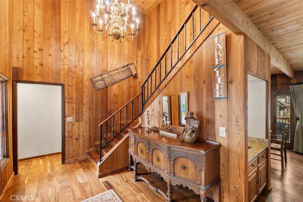 887 Talisman Property Photo 4